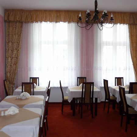 לגניצה Hotelik Parkowy מראה חיצוני תמונה