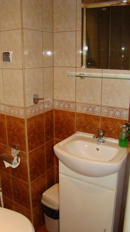 לגניצה Hotelik Parkowy חדר תמונה