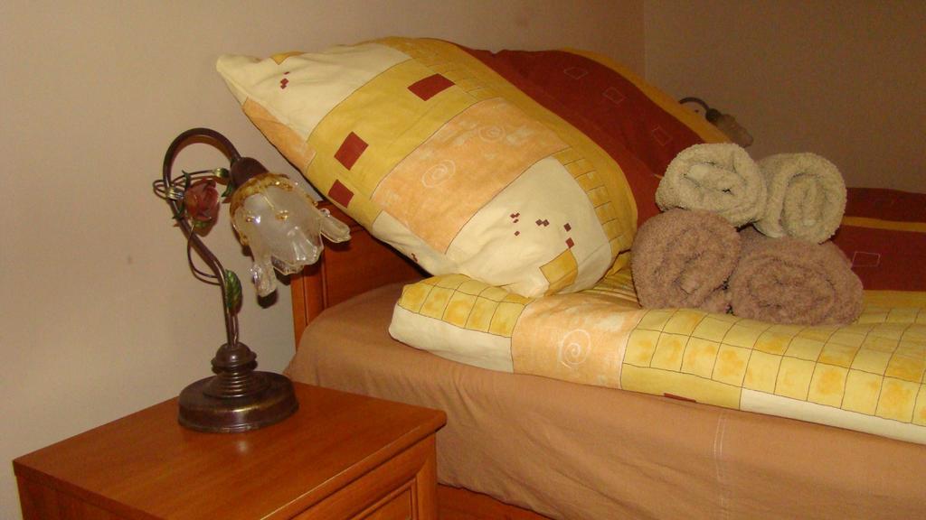 לגניצה Hotelik Parkowy חדר תמונה